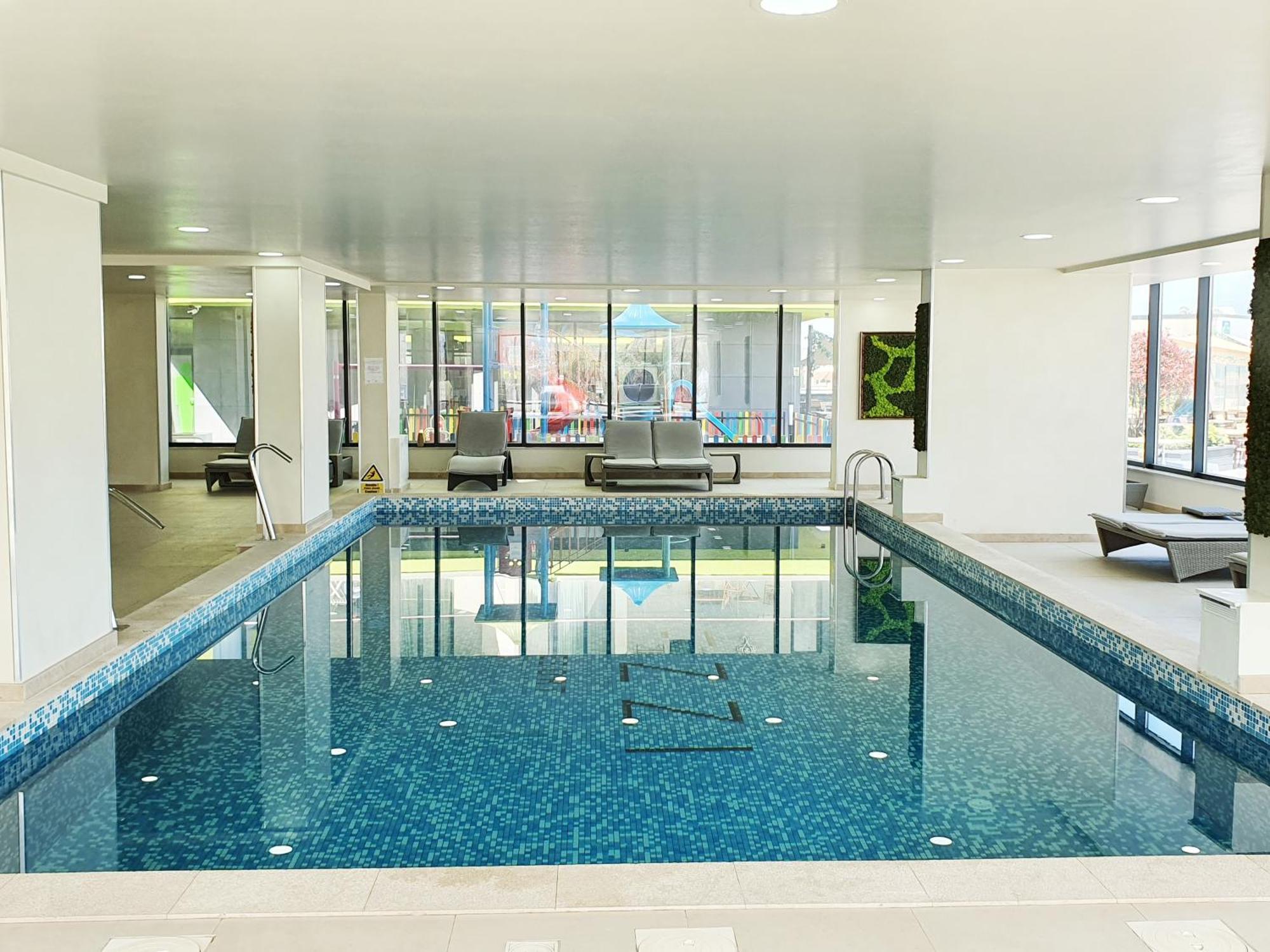 Purple Onyx - Pool & Spa Beach Resort Năvodari المظهر الخارجي الصورة